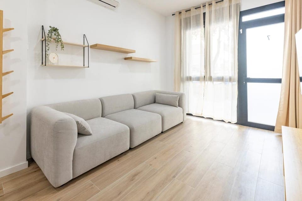 Living room, Seating area, air conditioner