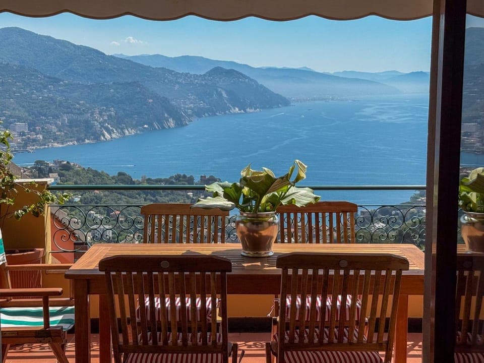 Day, Natural landscape, View (from property/room), Balcony/Terrace, Dining area, Mountain view, Sea view