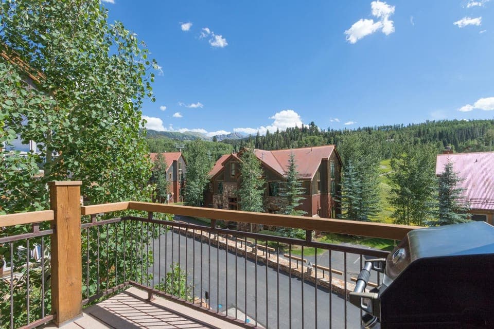 Spring, Day, Natural landscape, View (from property/room), Balcony/Terrace, Mountain view