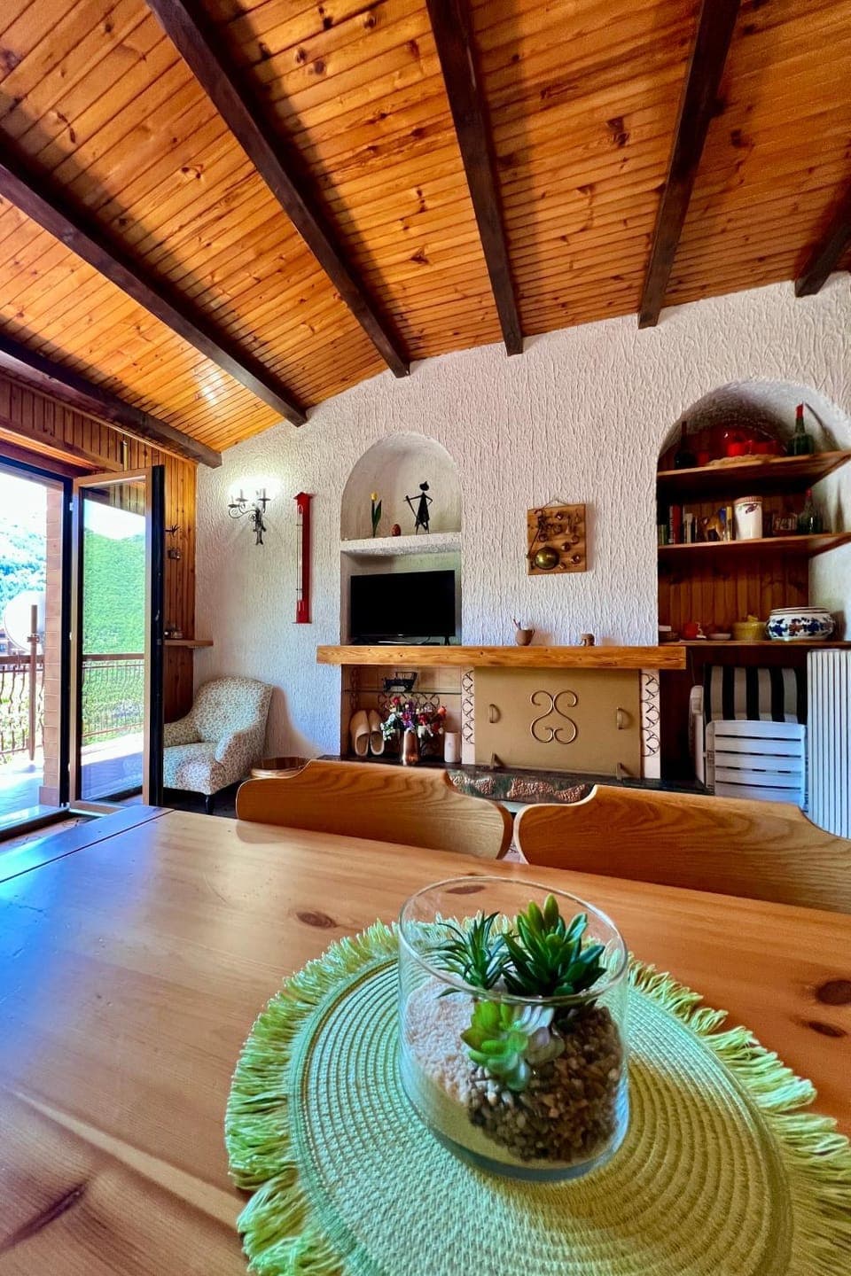 TV and multimedia, Living room, Seating area