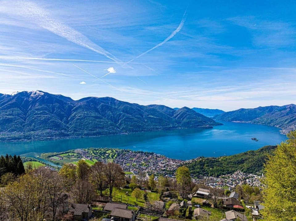 Natural landscape, City view, Lake view, Mountain view, River view