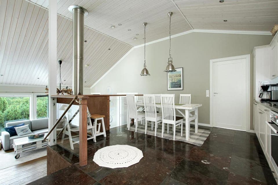 Seating area, Dining area