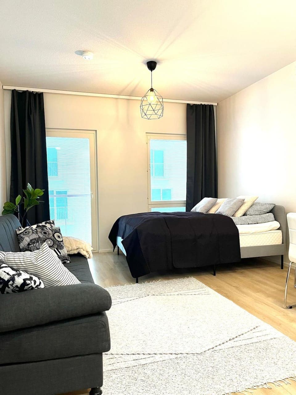 Bed, Living room, Photo of the whole room, Bedroom