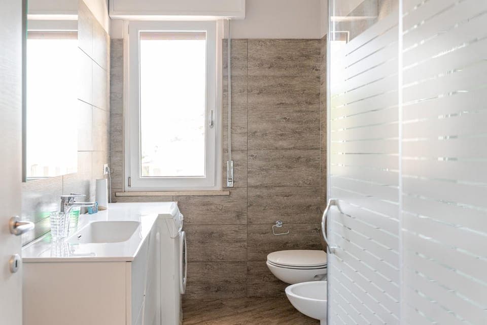 Shower, Bathroom, bidet