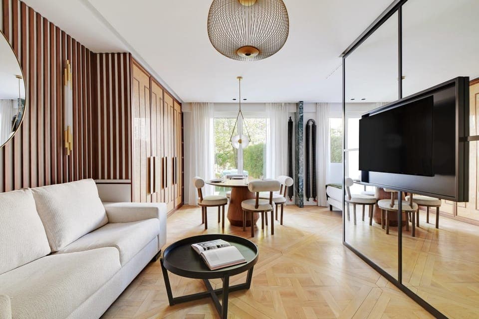 Living room, Seating area