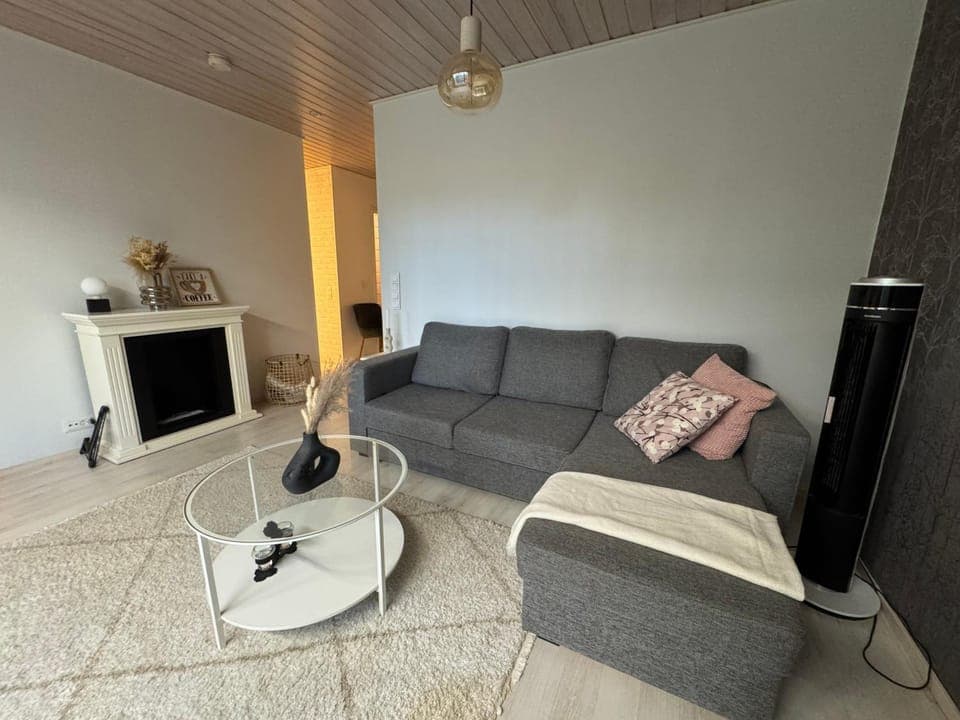 Rauhallinen metsän puoleinen rivitaloasunto ja sauna Apartment in Finland