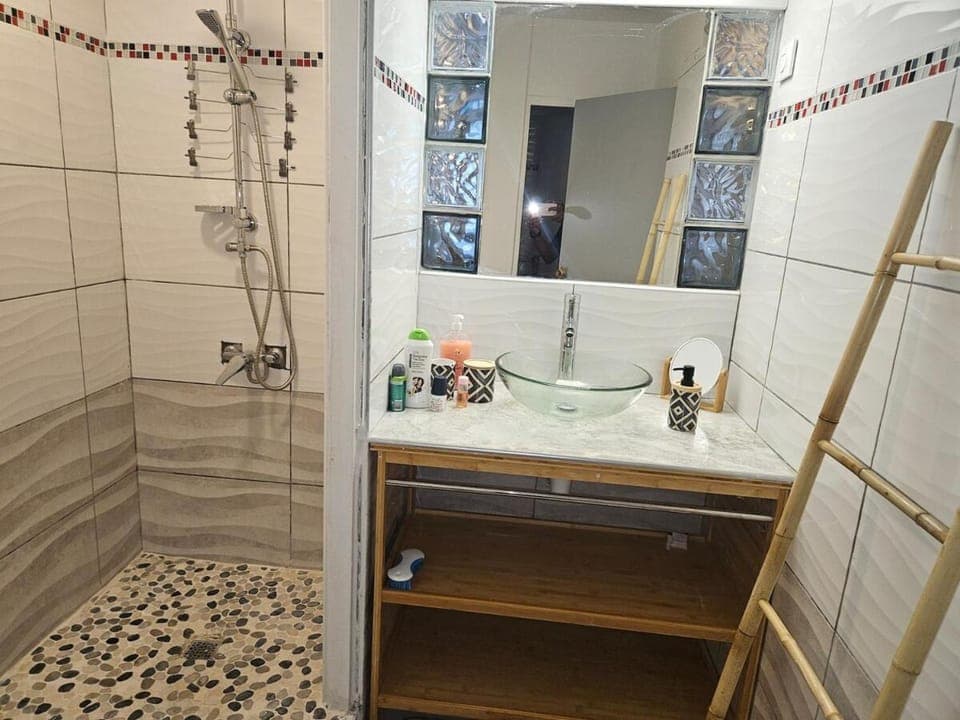 Shower, Bathroom