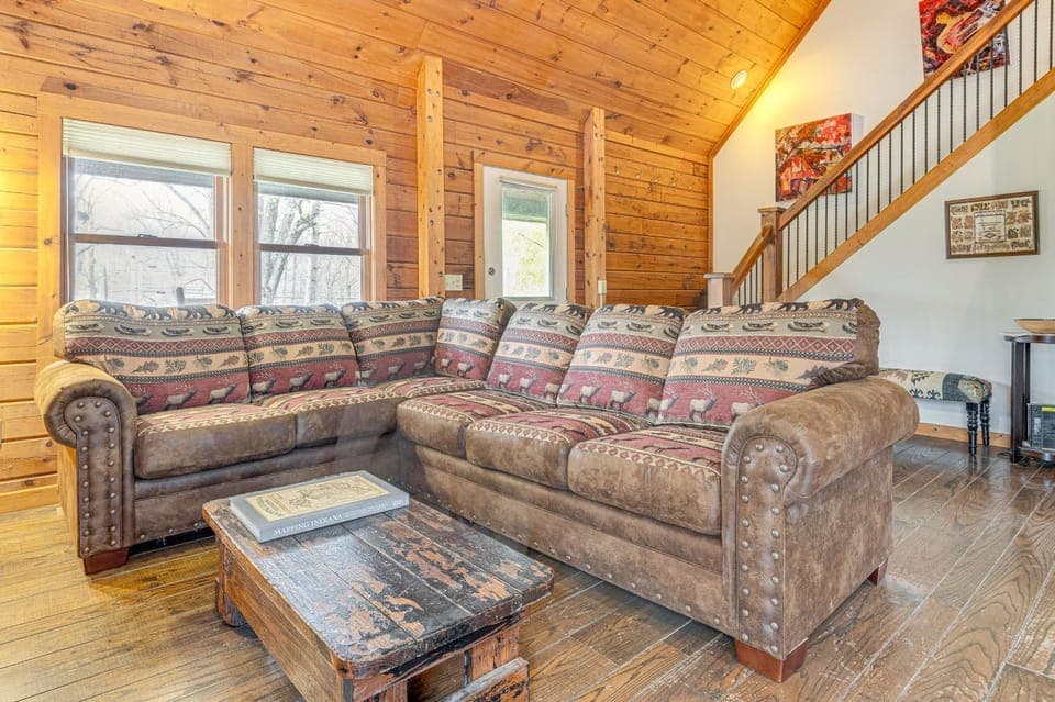 8 Mi to IU: Cabin w/ Reading Nook, Fire Pit & Yard Cabin in Indiana