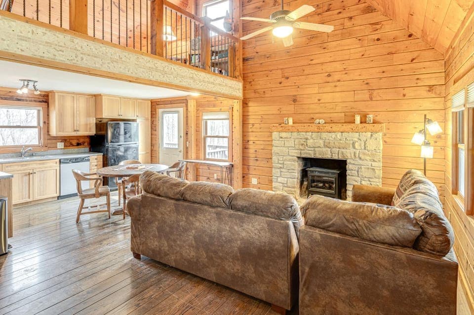 8 Mi to IU: Cabin w/ Reading Nook, Fire Pit & Yard Cabin in Indiana