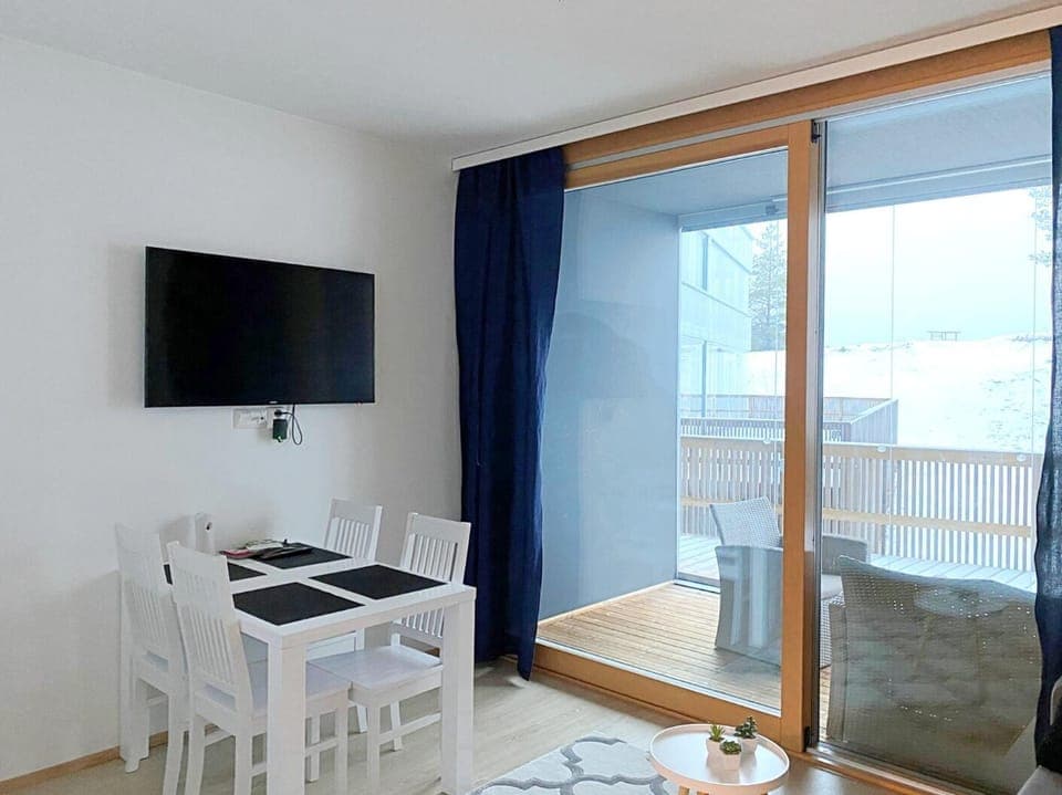 TV and multimedia, View (from property/room), Balcony/Terrace, Dining area