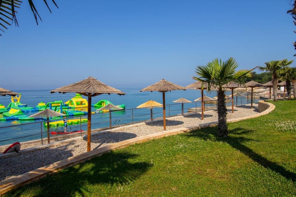 Natural landscape, Snorkeling, Beach, Aqua park, Windsurfing, Cycling, Diving