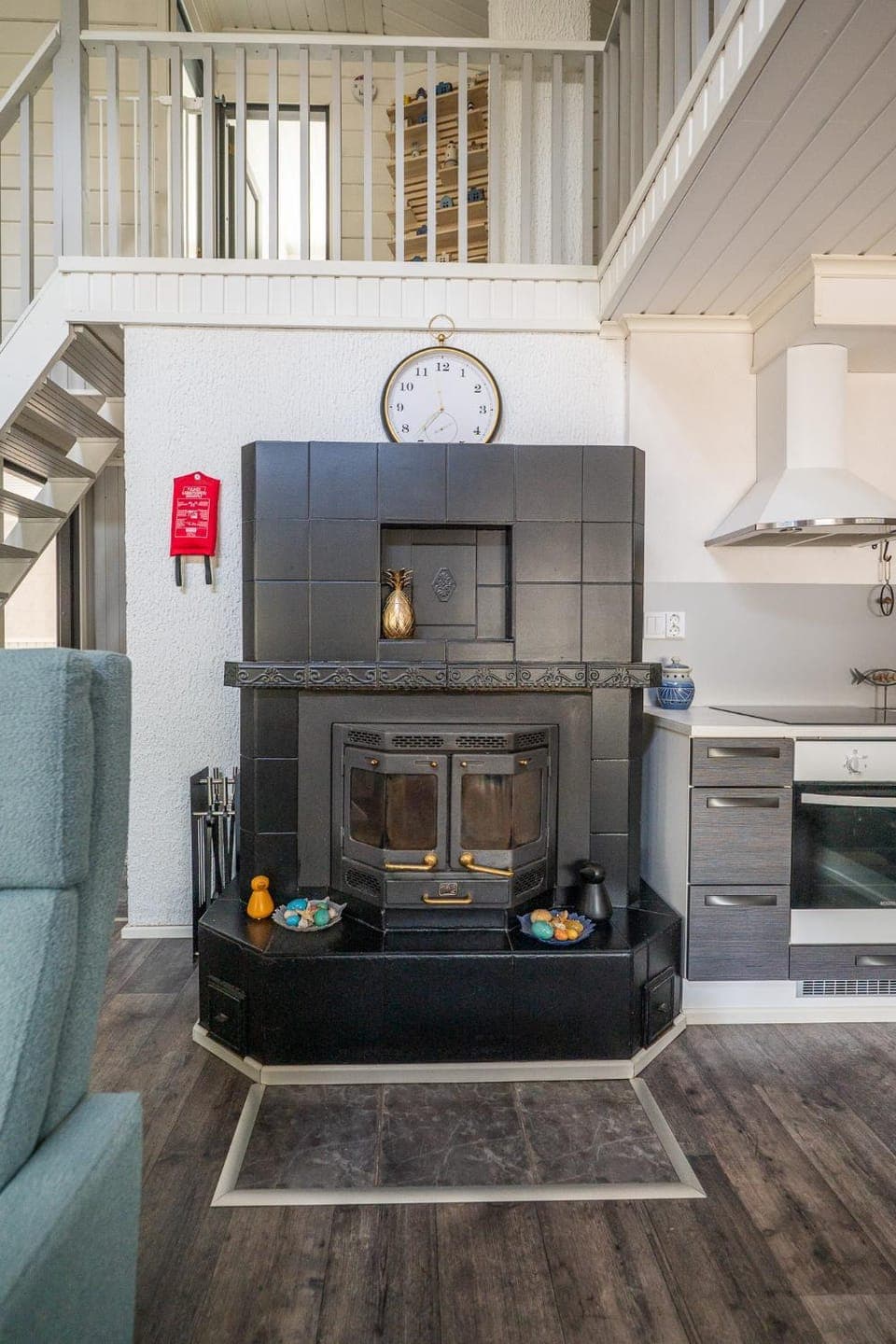 Living room, fireplace