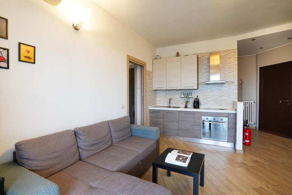 Kitchen or kitchenette, Living room, Seating area, oven, stove