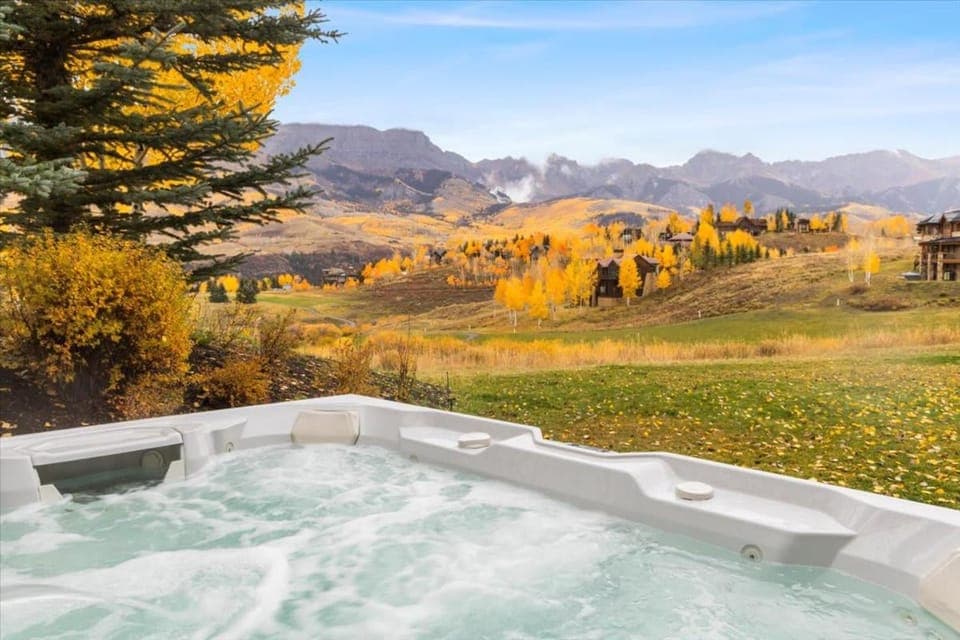 Luxury Telluride Retreat Hot Tub and Mountain View House in Mountain Village