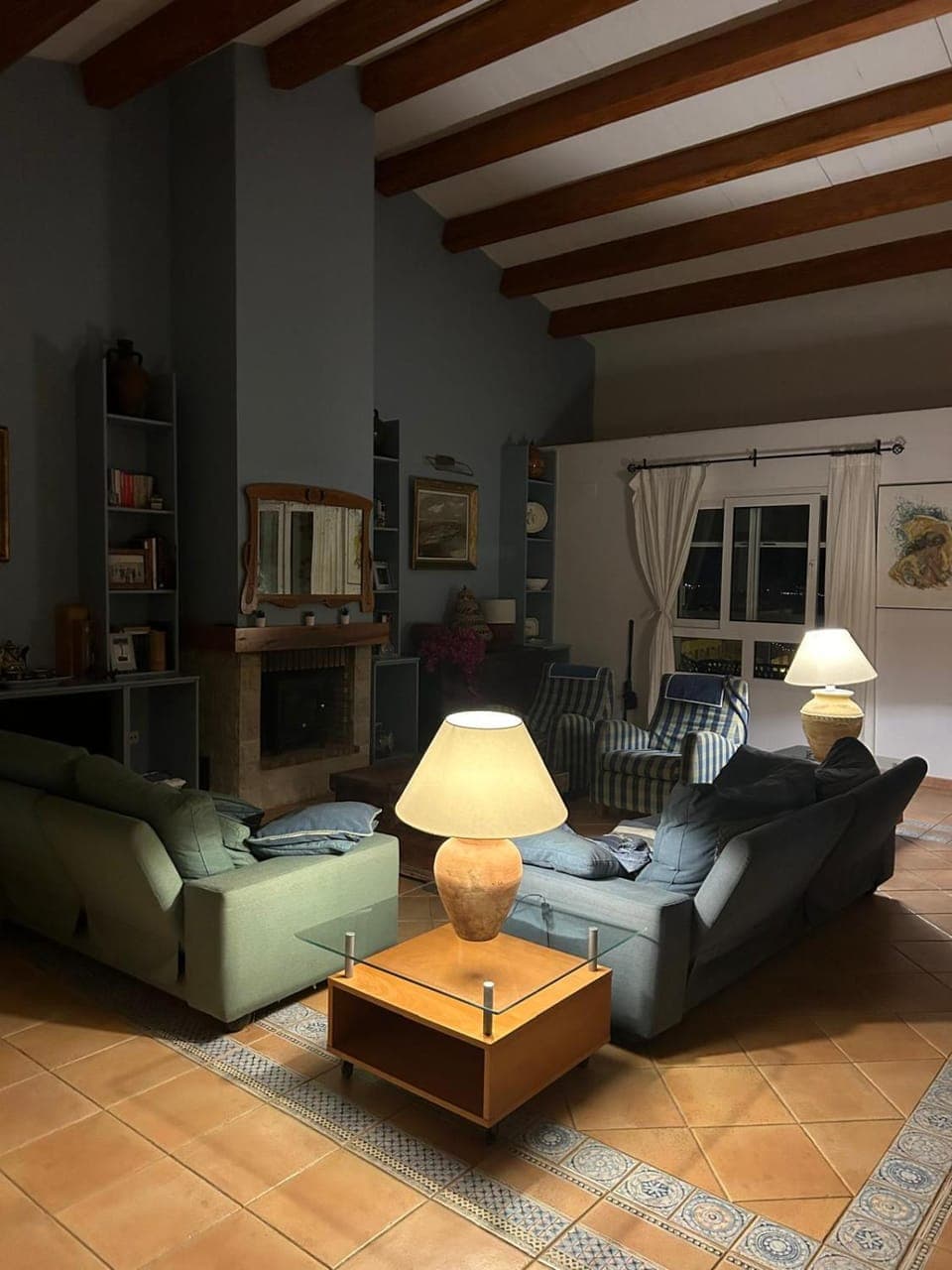 Living room, Lounge or bar