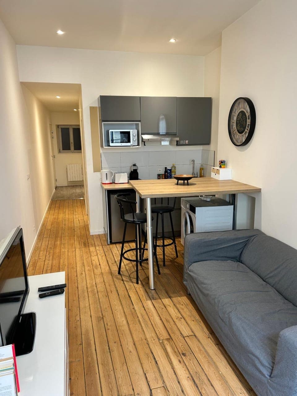 TV and multimedia, Kitchen or kitchenette, Seating area, Dining area, pet friendly, stove, toaster