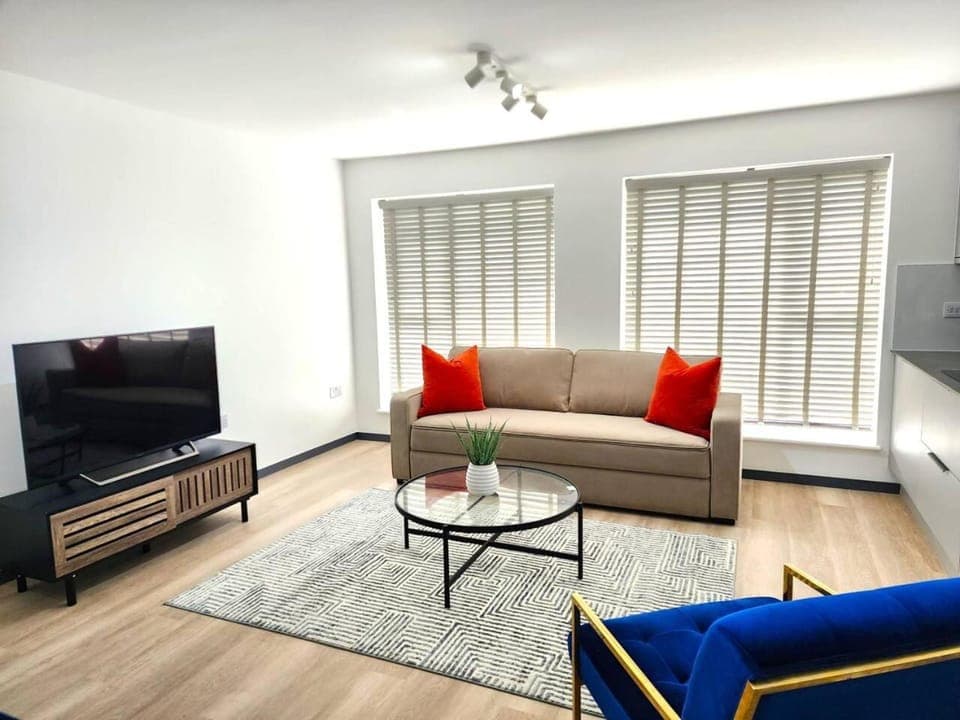 TV and multimedia, Living room, Seating area