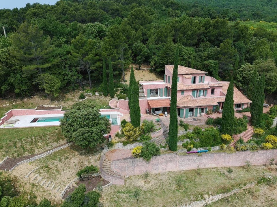 Property building, Bird's eye view