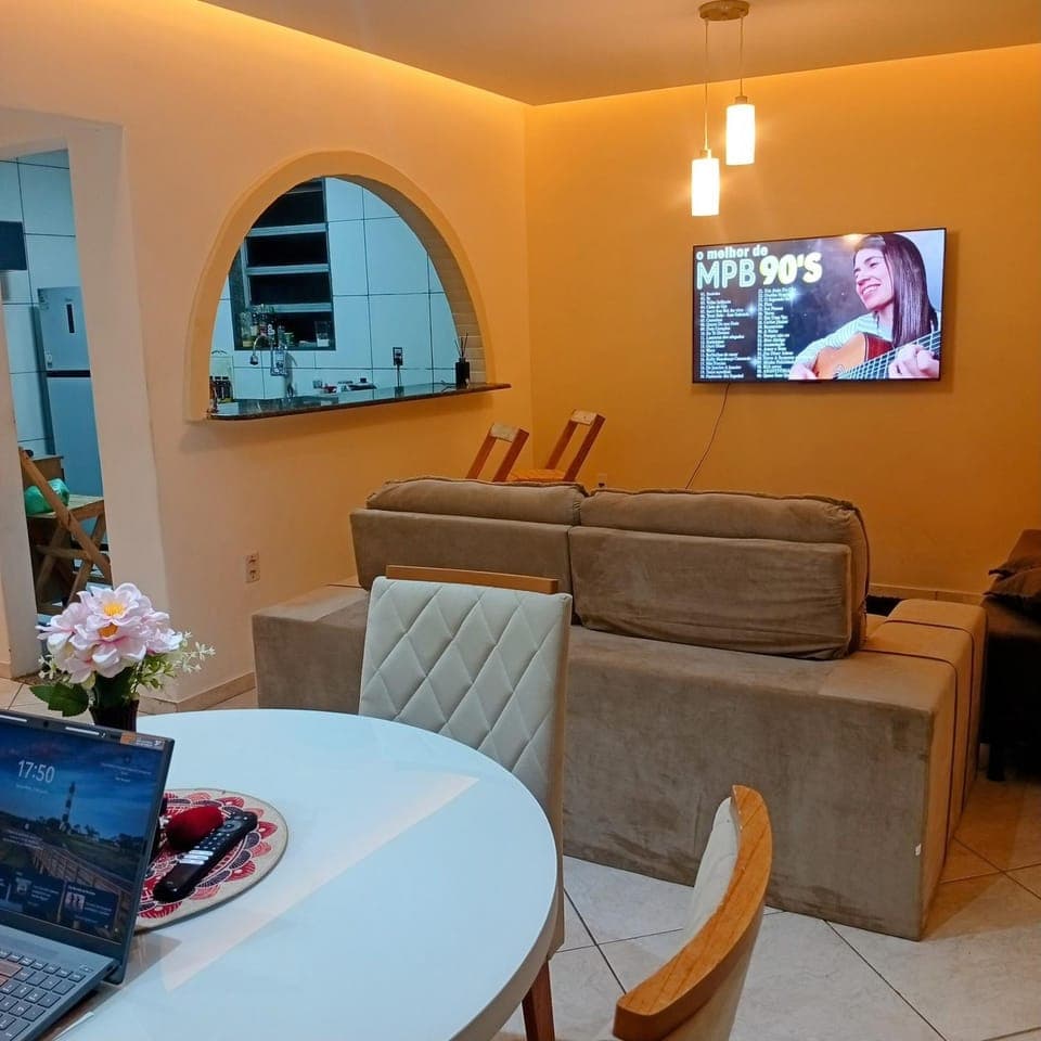 Communal lounge/ TV room, Seating area, Dining area, Evening entertainment