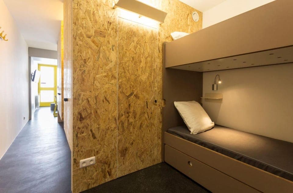 Bed, Lobby or reception, Photo of the whole room, Bedroom, bunk bed