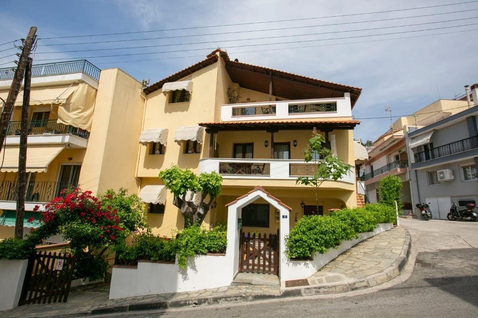 Day, Neighbourhood, Street view