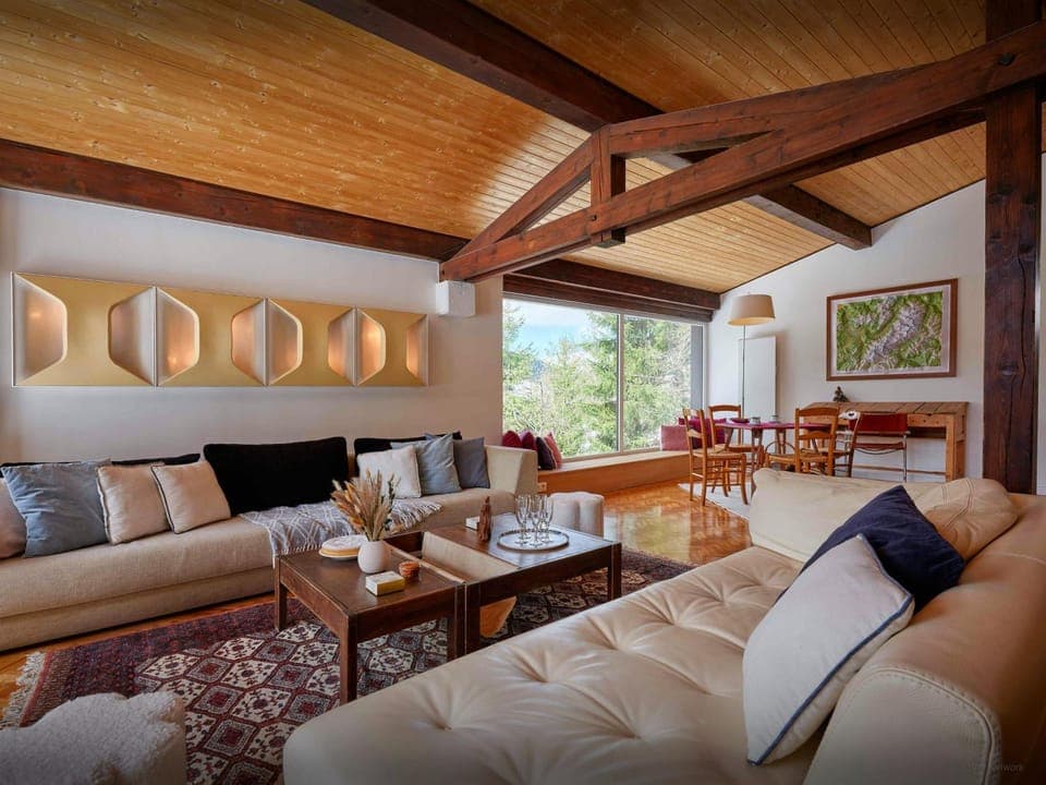 Living room, Seating area, Mountain view