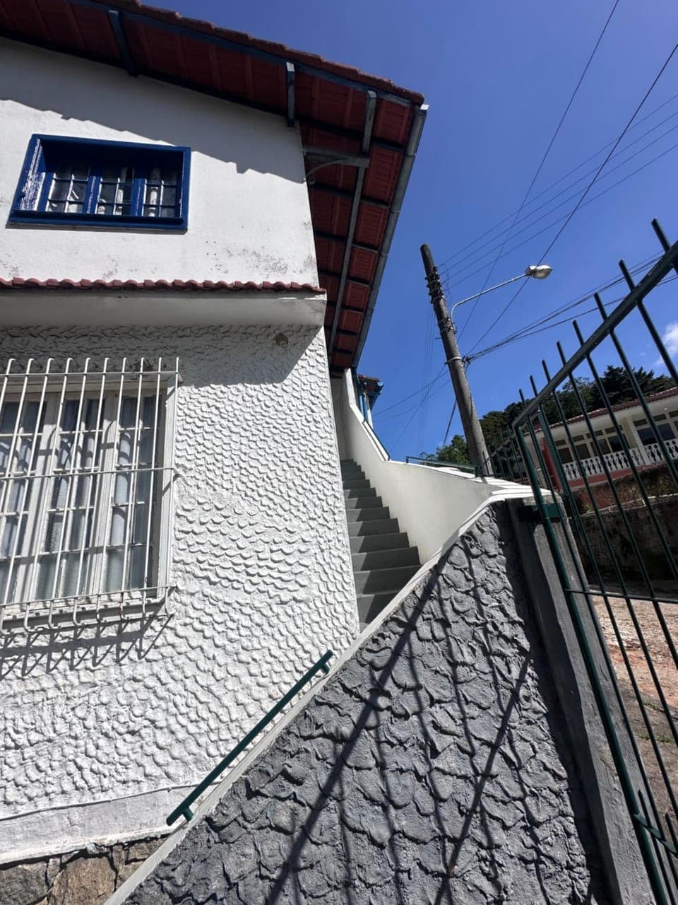 Property building, Facade/entrance, Day