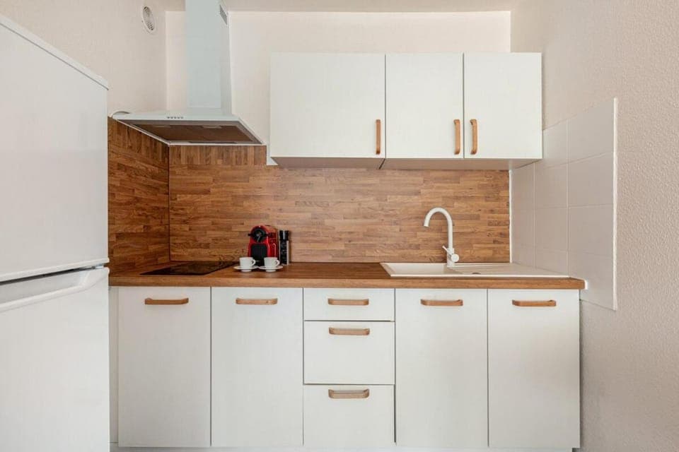 Kitchen or kitchenette, stove