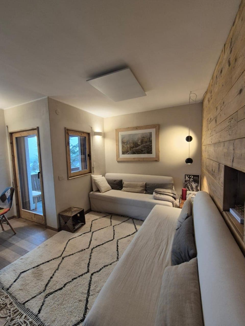 Communal lounge/ TV room, Bed, Living room, Seating area