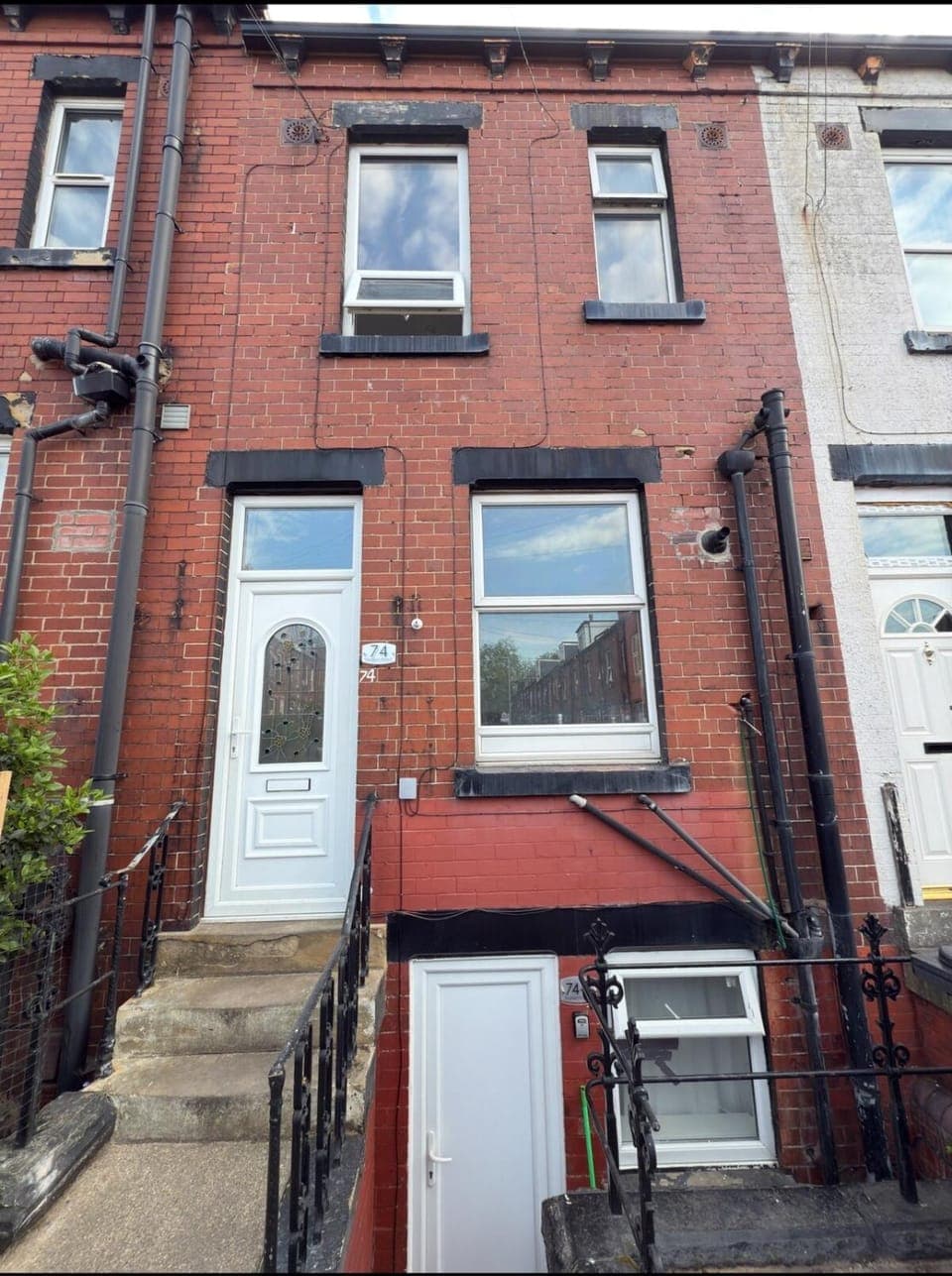 Property building, Facade/entrance