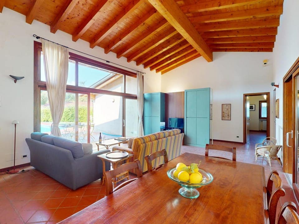 Communal lounge/ TV room, Living room