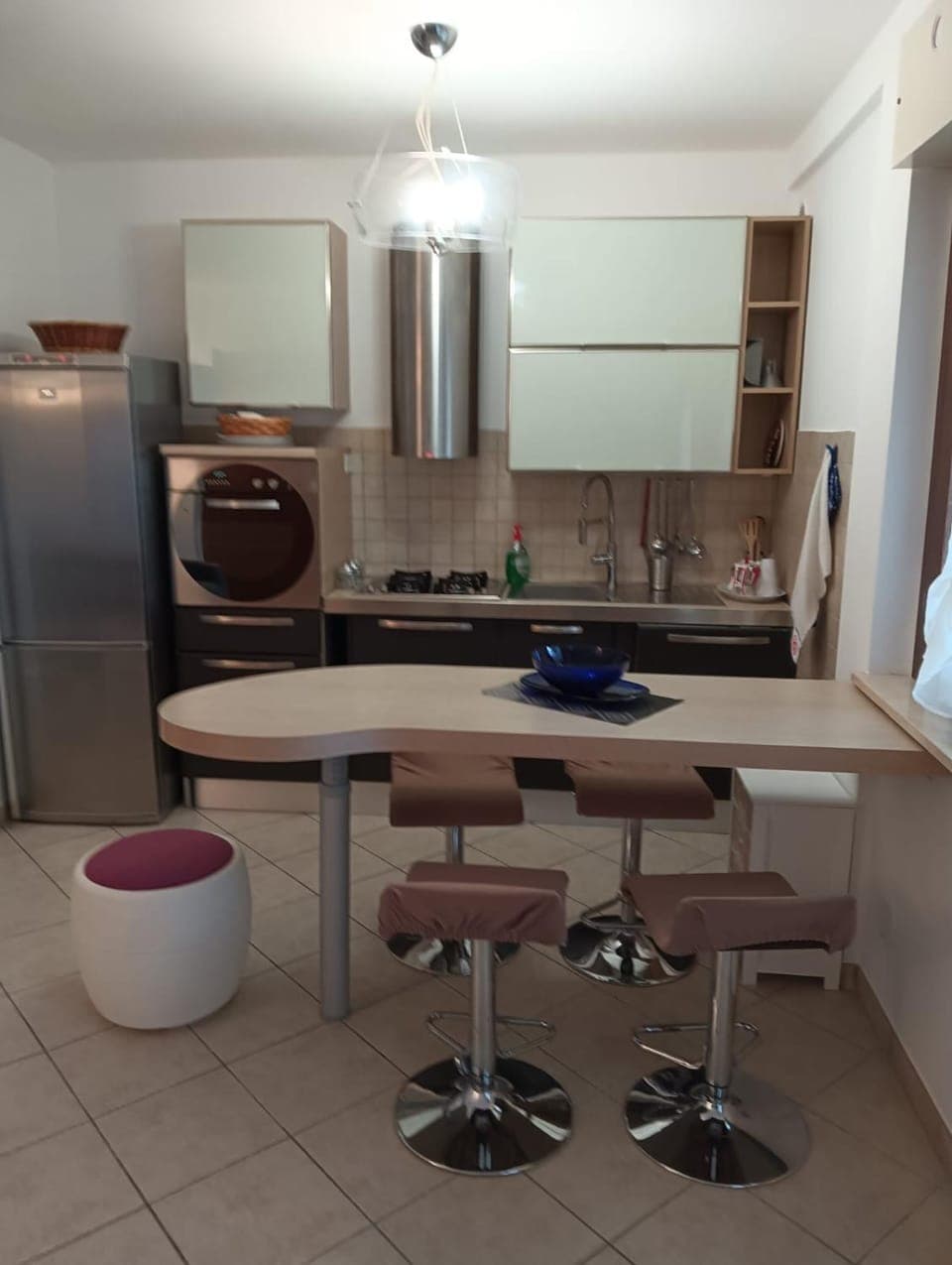 Kitchen or kitchenette, Dining area, dishwasher, stove