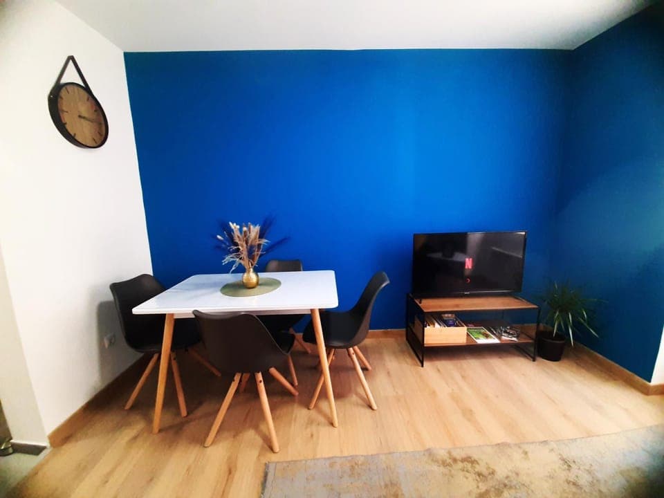 Living room, Seating area, Dining area