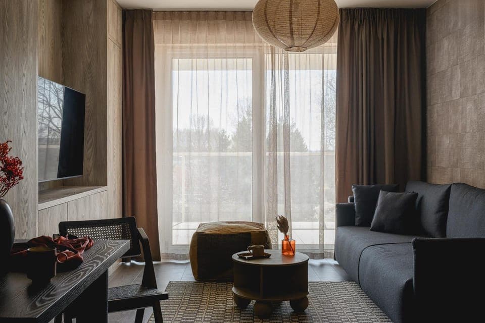 Communal lounge/ TV room, TV and multimedia, Seating area