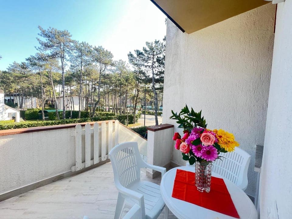 Balcony/Terrace, Garden view
