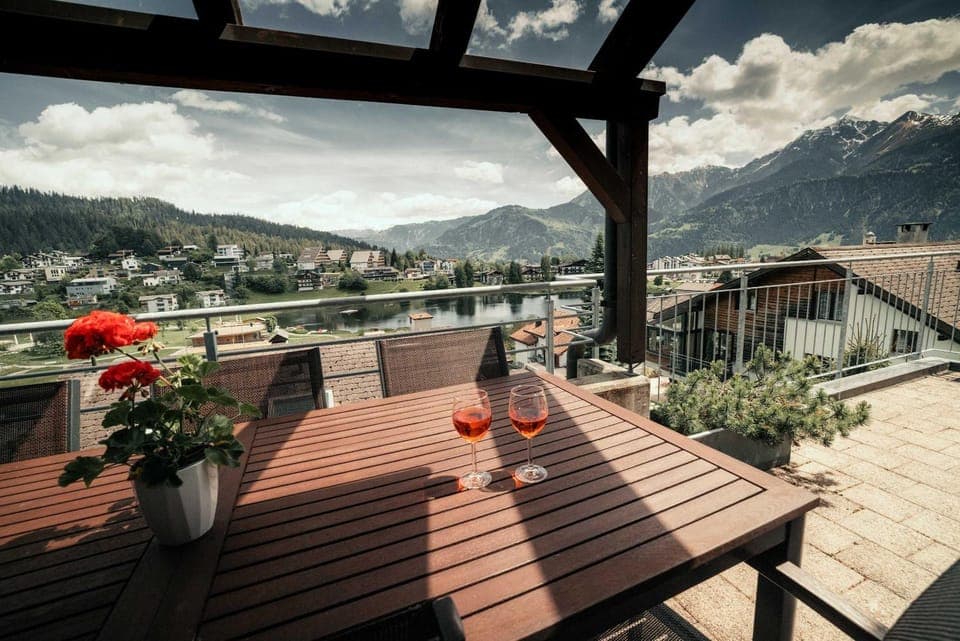 Property building, Patio, Spring, Day, Natural landscape, View (from property/room), Balcony/Terrace, Dining area, Mountain view