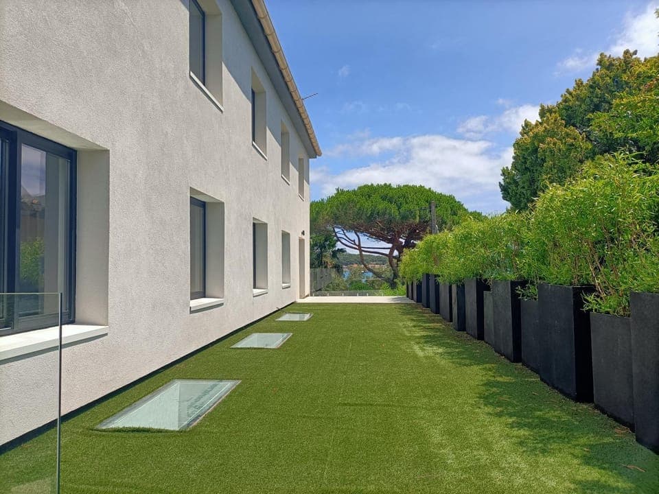 Property building, Spring, Day, Natural landscape, Garden, Garden view