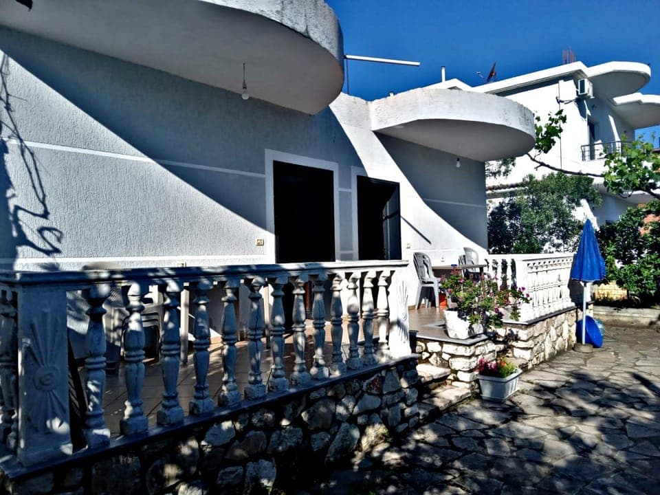 Property building, Day, Garden, View (from property/room), Balcony/Terrace, Garden view