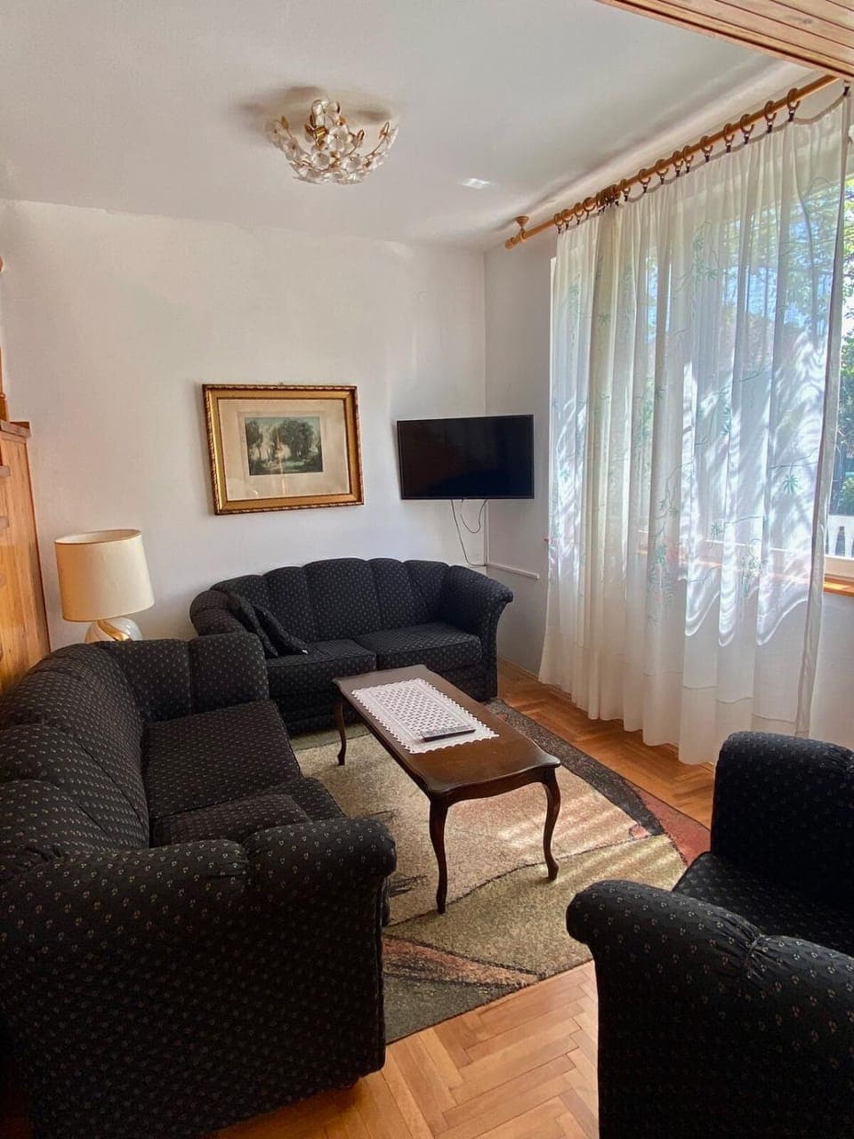 Communal lounge/ TV room, TV and multimedia, Living room, Seating area