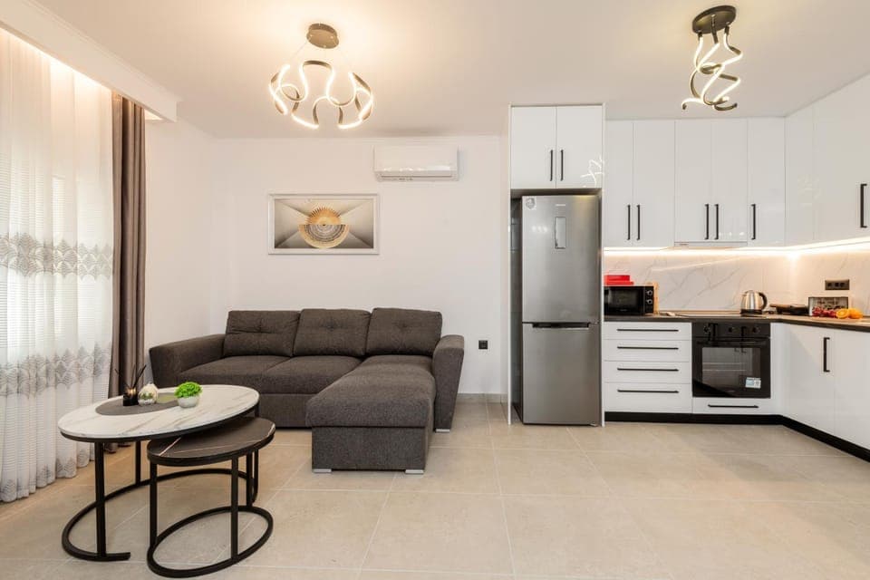 Kitchen or kitchenette, Living room, Seating area, oven, stove