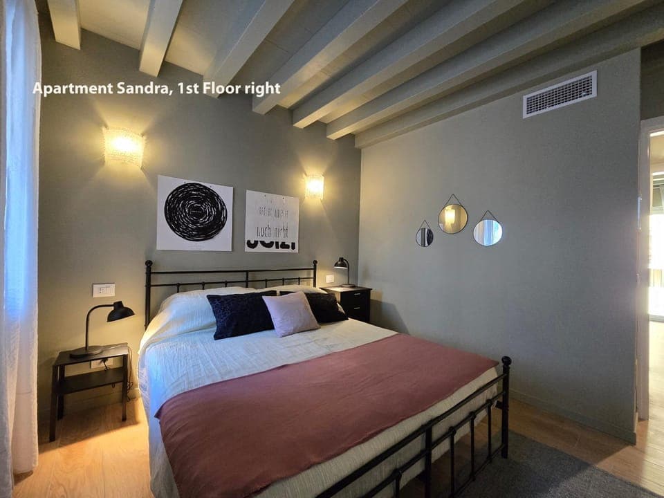 Bed, Bedroom, air conditioner