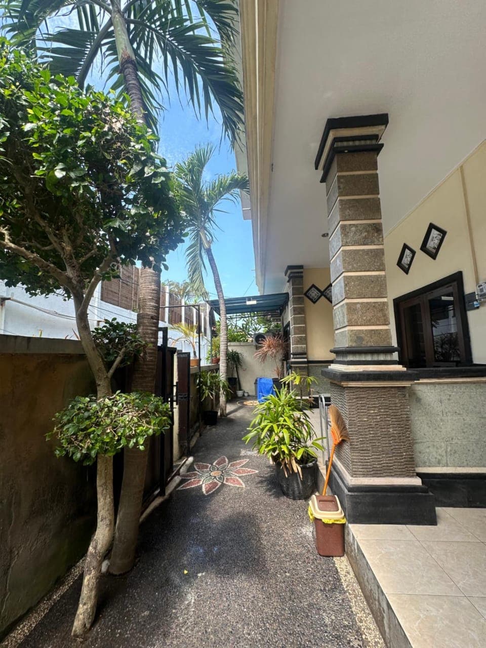 Property building, Balcony/Terrace