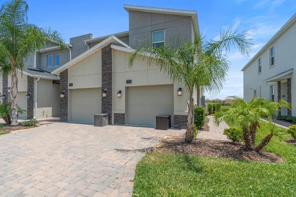 Paradise Home 20 Mins to Disney with Pool and Waterpark on Property House in Colorado