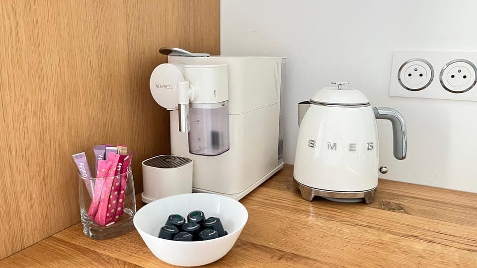 Coffee/tea facilities, Kitchen or kitchenette