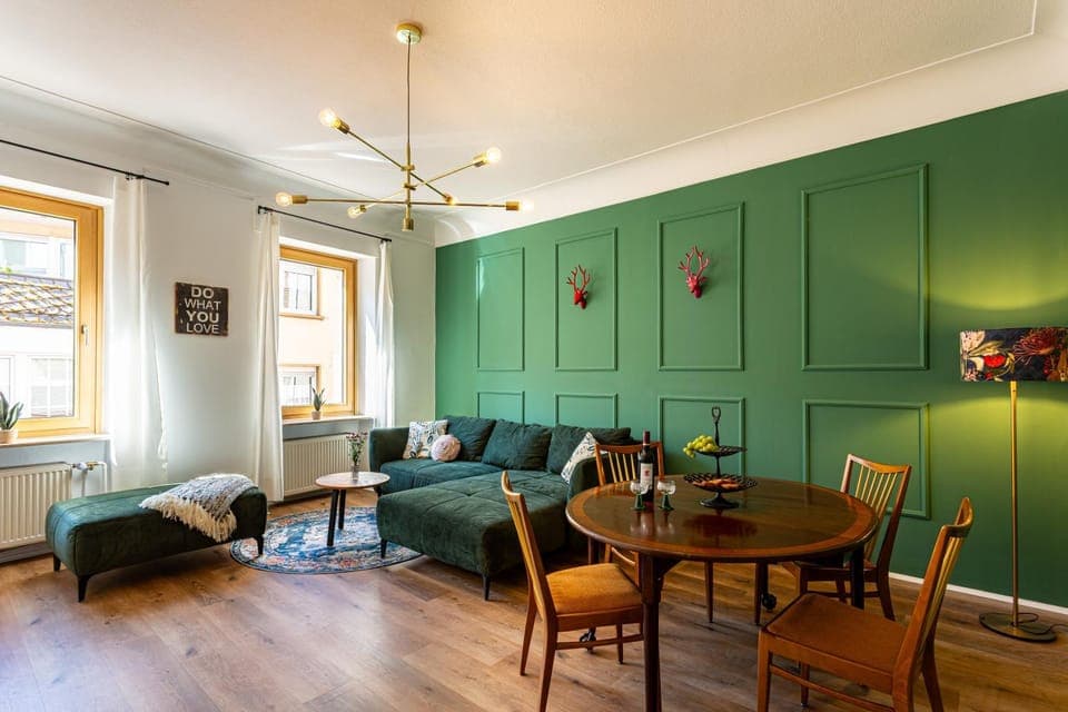 Living room, Seating area, Dining area