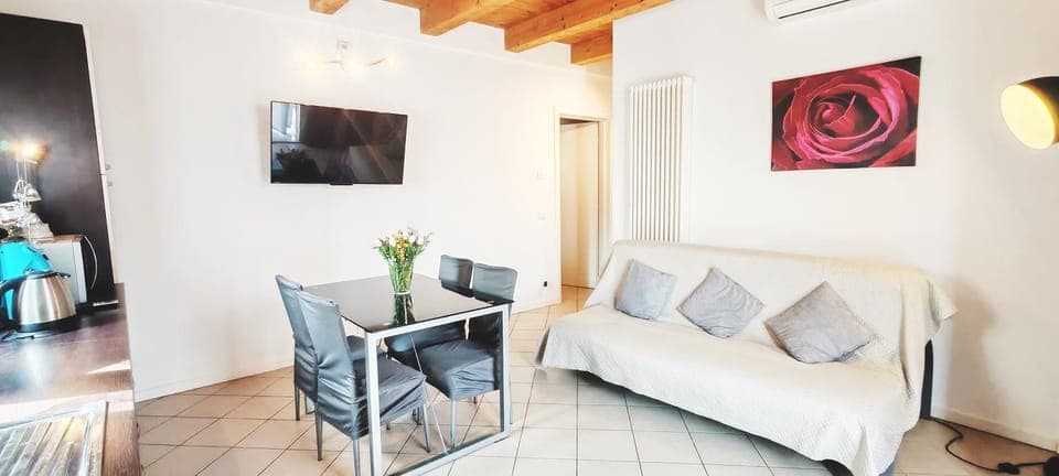 Communal lounge/ TV room, TV and multimedia, Evening entertainment