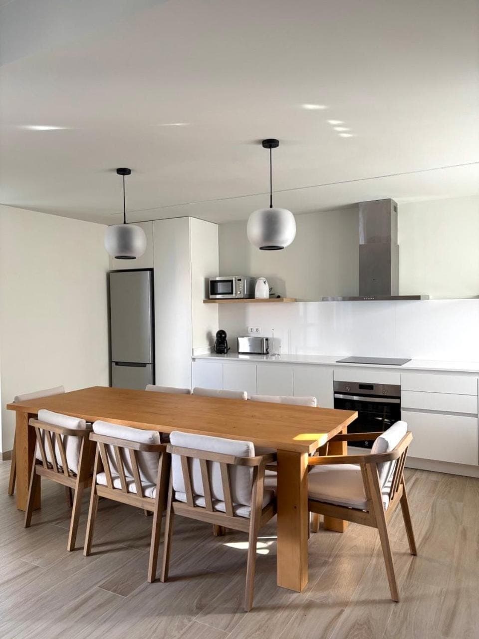 Kitchen or kitchenette, Dining area, oven, stove