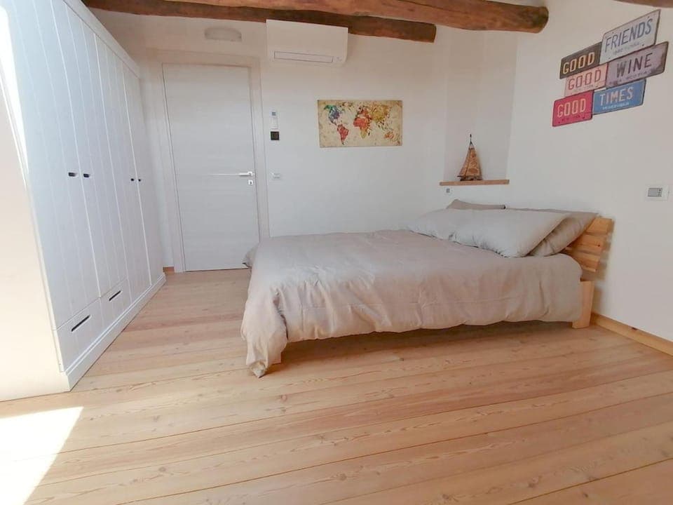 Bed, Bedroom, wardrobe