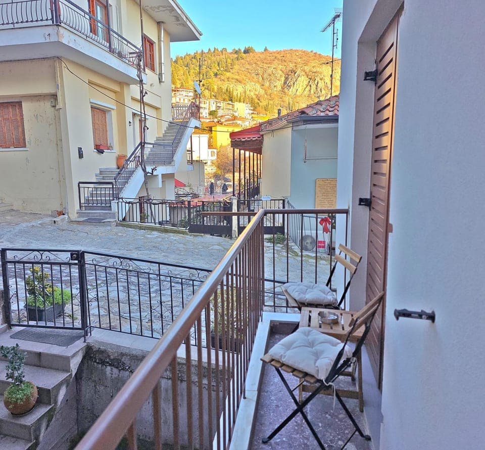 Patio, Day, Natural landscape, View (from property/room), Balcony/Terrace, Mountain view