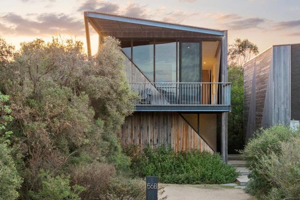 Property building, Day, Natural landscape, Garden, Balcony/Terrace, Garden view